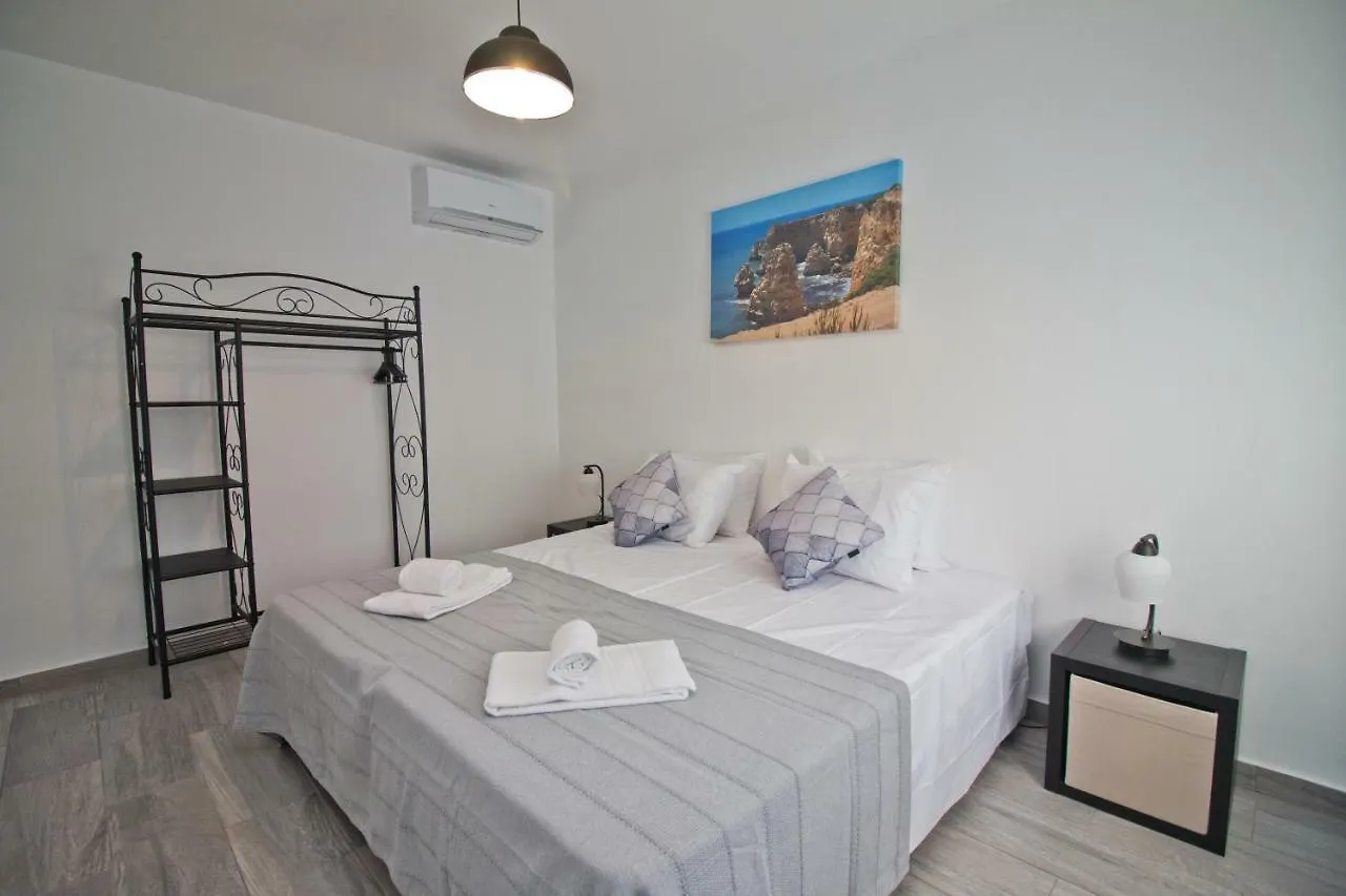 Lodge New Village Guest House Lagos
